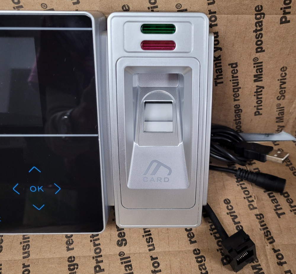 Easy Clocking EC200-W WiFi Time Clock Fingerprint/RFID Card Reader (POWERS ON)