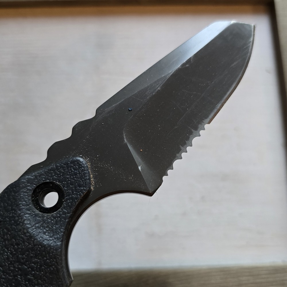GERBER EPIC FIXED BLADE KNIFE & SHEATH HAS BOTTLE OPENER