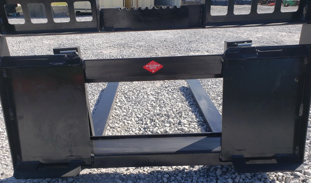 60" Root Grapple Grease and 48" Walk Through Pallet Forks Combo Quick Attach