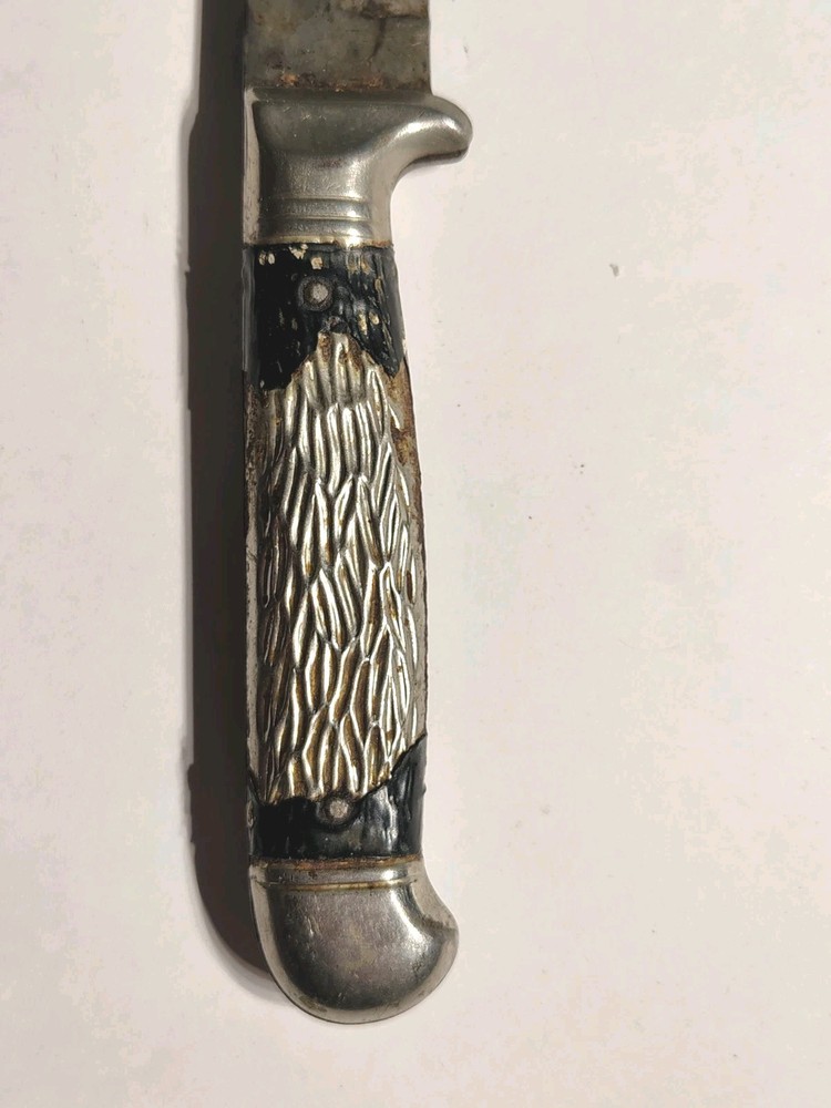 2 Vintage Imperial Fixed Blade Knives