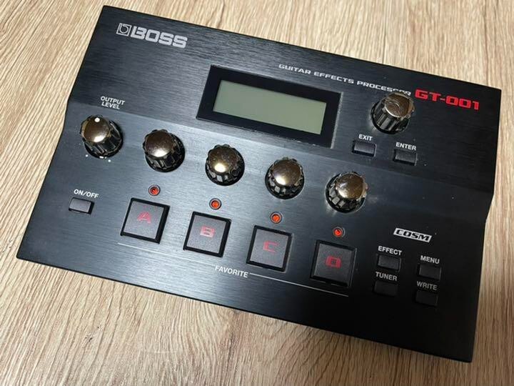 Boss GT-001 Multi-Effects Guitar Effect Pedal