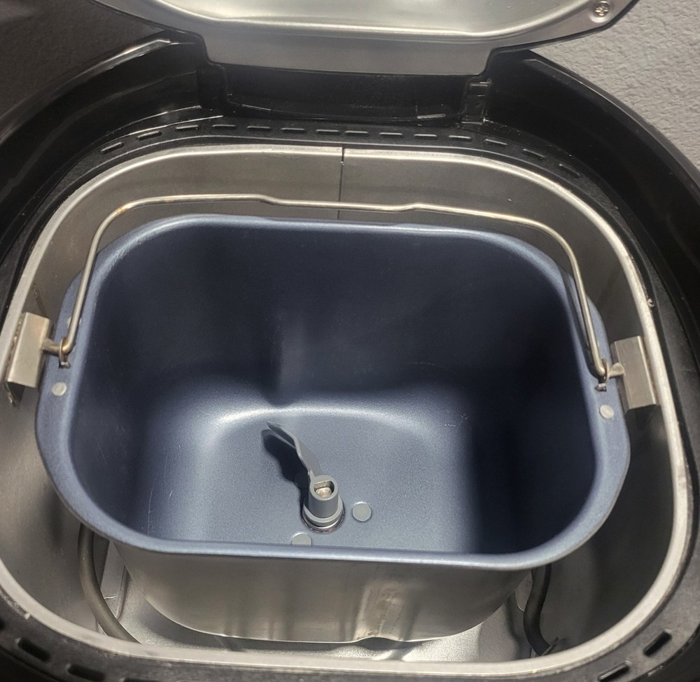 Breadman Pro TR875 Automatic Bread Maker/Making Machine 2lb great gift or keeper