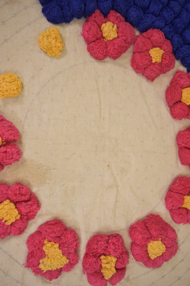 Vintage Punch Needle Pattern Round Circle Flower Pattern Unfinished