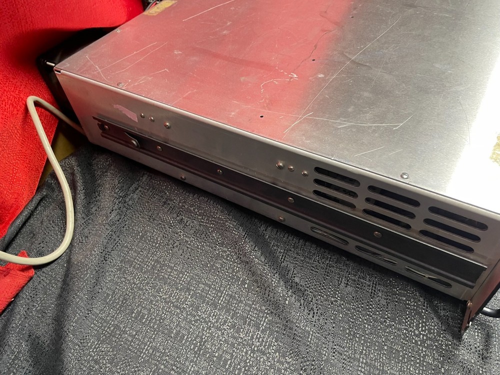 Vintage Analog Emcee DigaCom TTS20HSA UHF Transmitter 2.3-2.5GHz