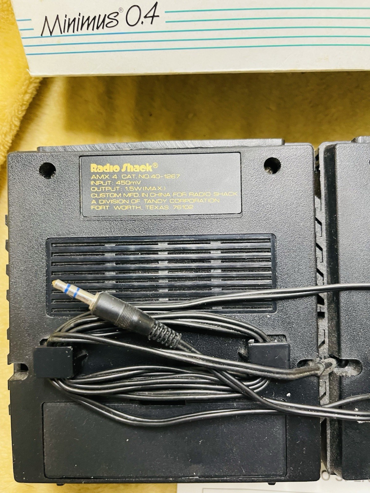 Vintage Realistic Radio Shack Minimus 0.4 Portable Amplified Speakers #40-1267