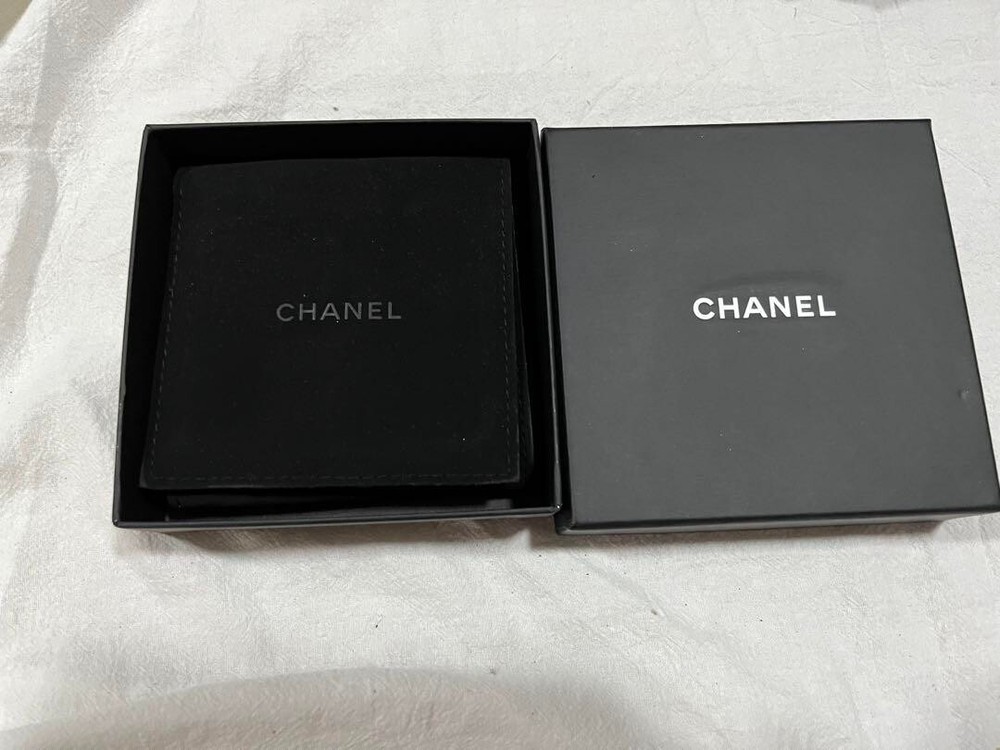 Chanel Empty Bracelet Box Packaging Box with Velvet Insert Preowned