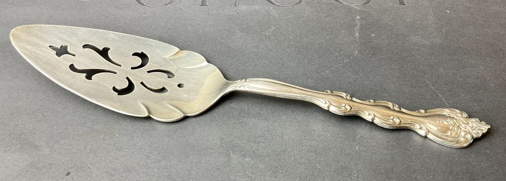 Vintage International Silver Pierced Pie/Cake/Pastry Servers 10.5"