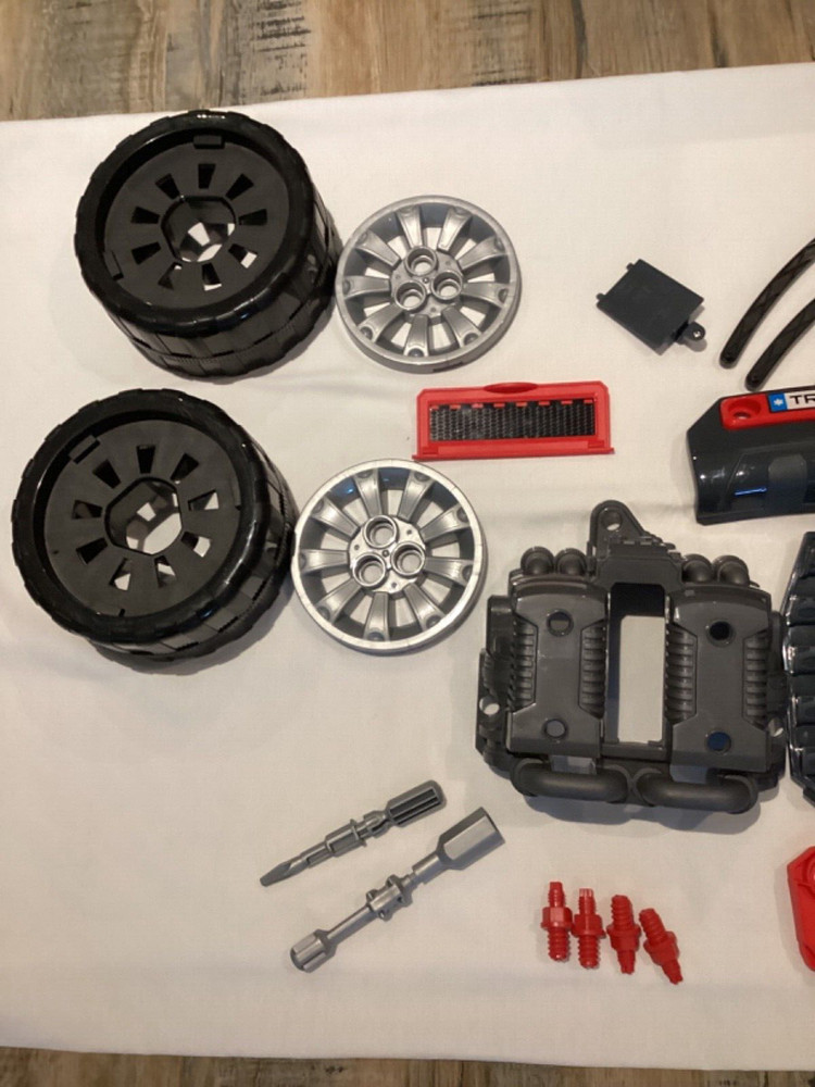 IPLAY ILEARN Motor Replacement Pieces Master Engine Workshop Toys