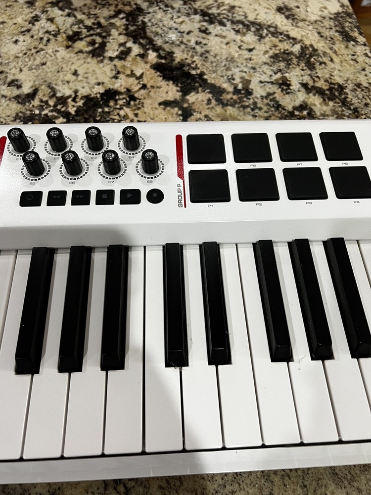 Axiom Pro 49 Advanced 49-Key USB MIDI Controller with HyperControl Technology
