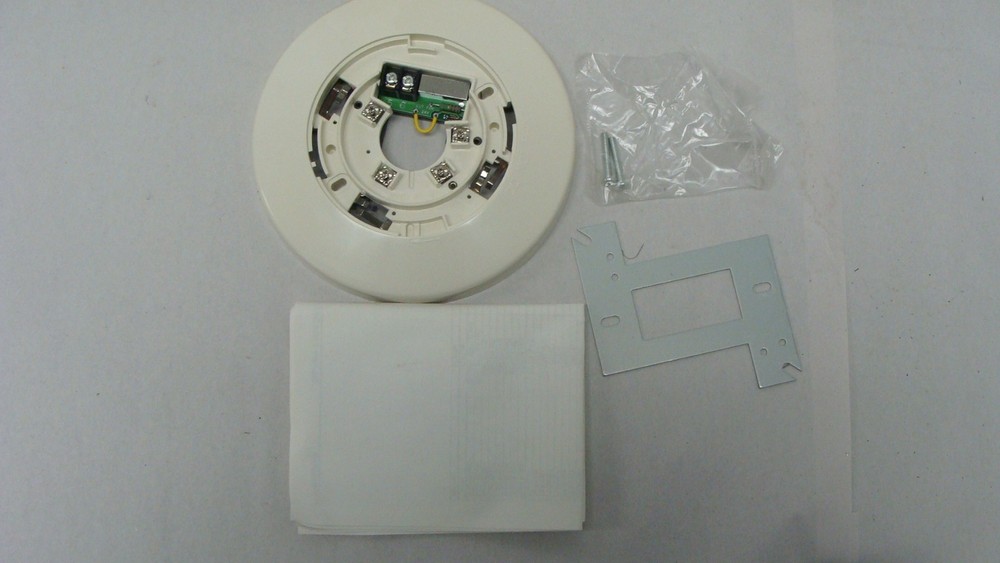 DETECTION SYSTEMS DS MB4W 4 Wire Smoke Detector Base NEW NOS