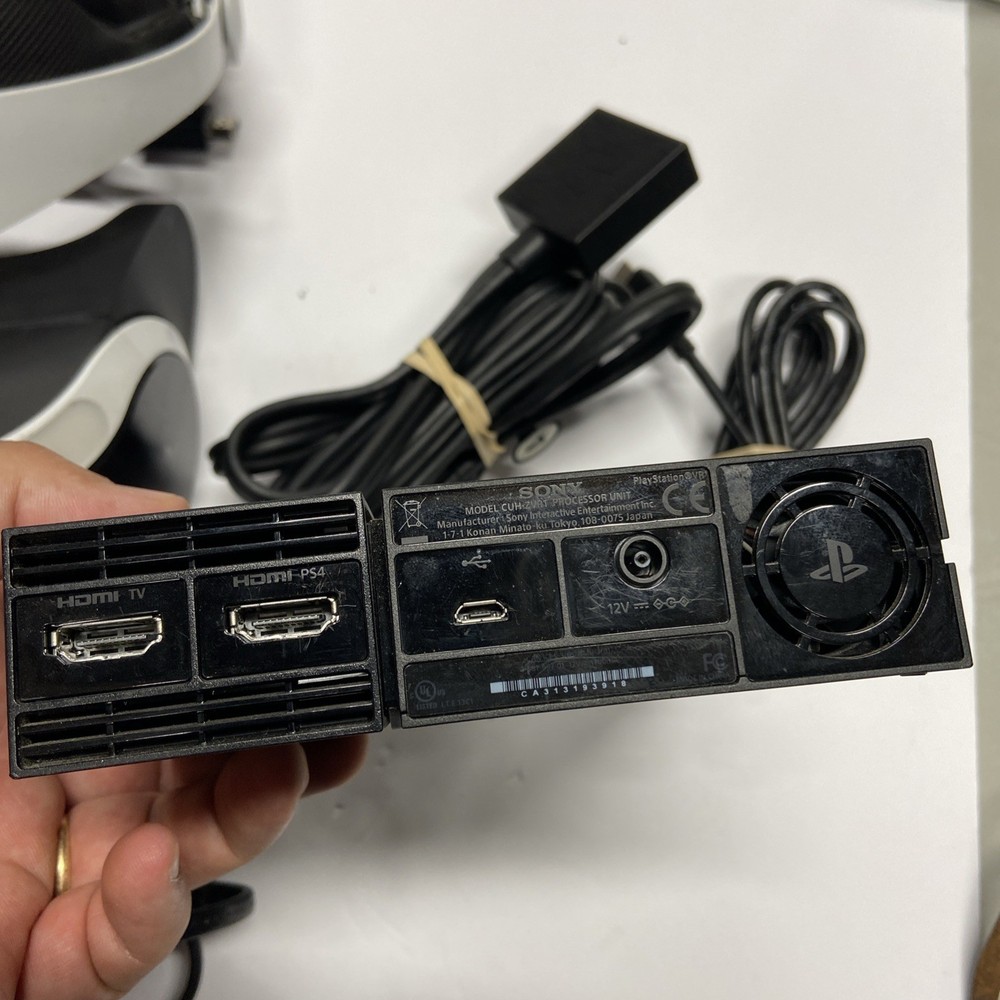 SONY PLAYSTATION 4 VR Headset - FOR PARTS / AS-IS *UNTESTED* Processor CUH-ZVR1