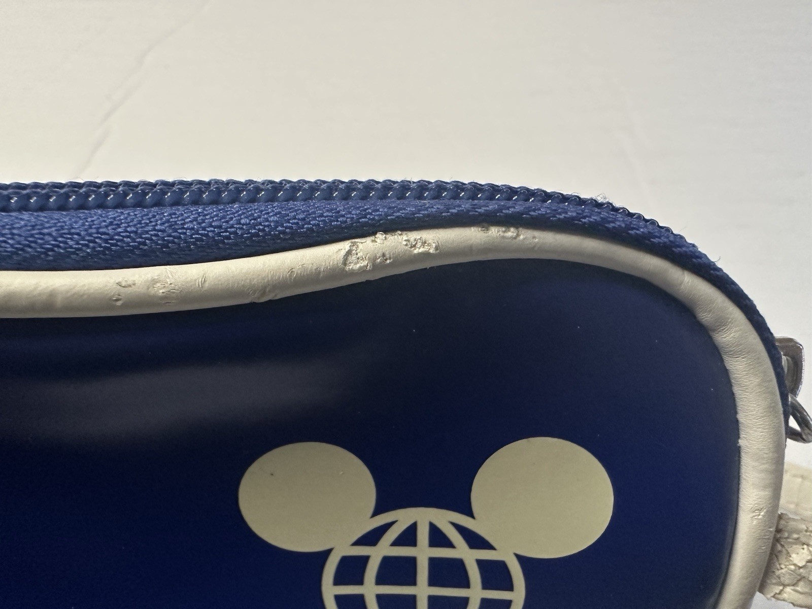 Vintage Disney Epcot Coin Purse Belt Strap Mini Bag Wristlet