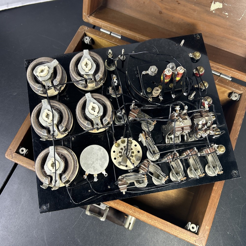 Shallcross No. 696 Current Flow Test Set . (untested)