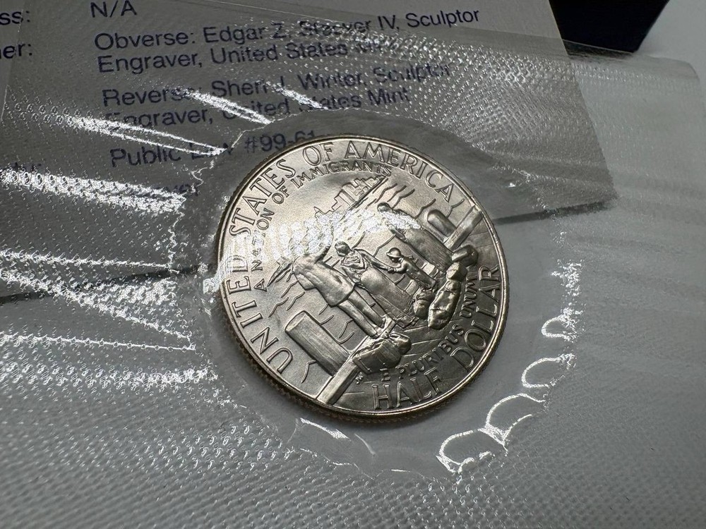 1986 LIBERTY HALF DOLLAR Coin, Uncirculated