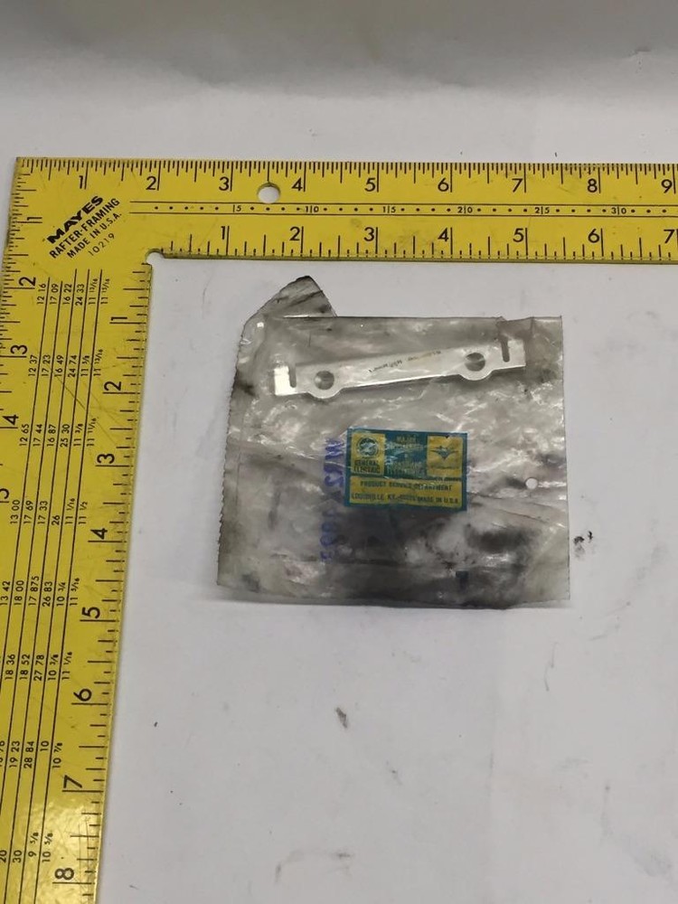 GE WR2X4893 Control Clamp