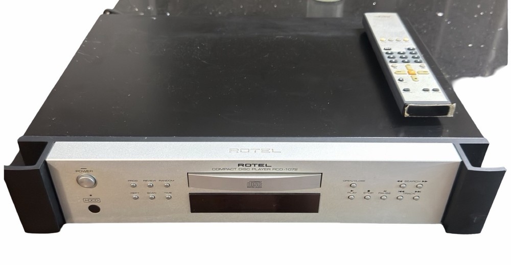Rotel RCD-1072 CD Player