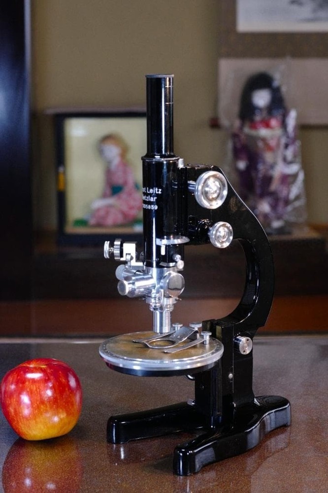 Antique Ernst Leitz MOP Polarizing Microscope 1936 Black w/ Berek+Obj Set USED