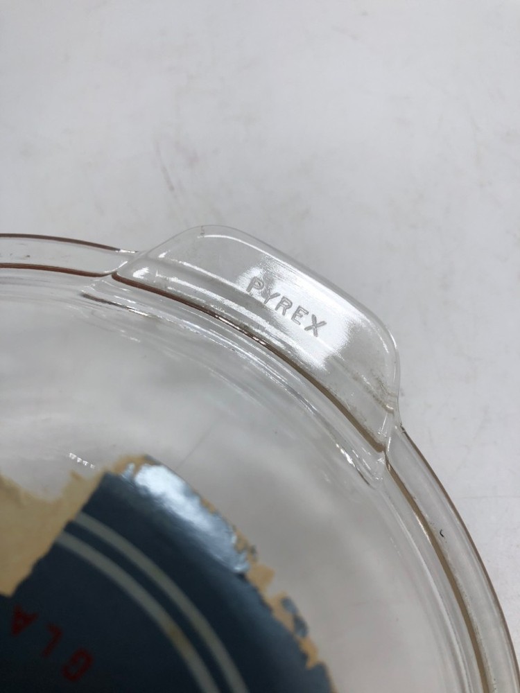 VTG PYREX DISH W/STICKERS.
