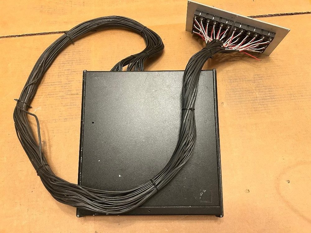 Omega OM-5000-TV Data Logger