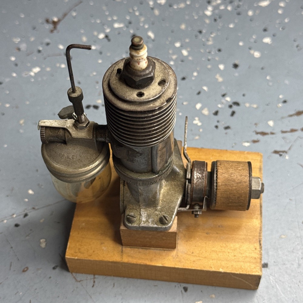 Partial Brown Junior Motors Model D 11083 Model Airplane Engine
