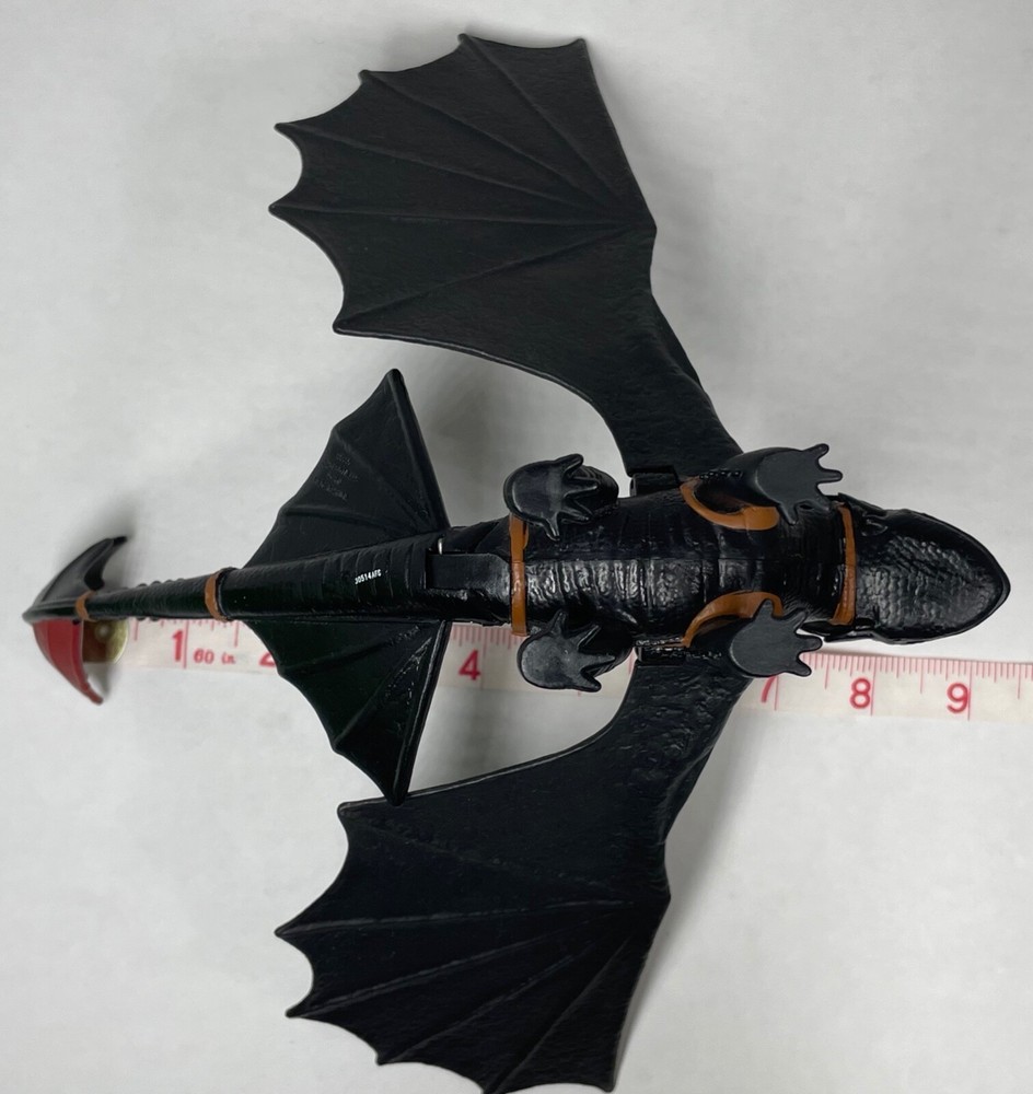 How To Train Your Dragon - Toothless Figure 8" Tall - 2013