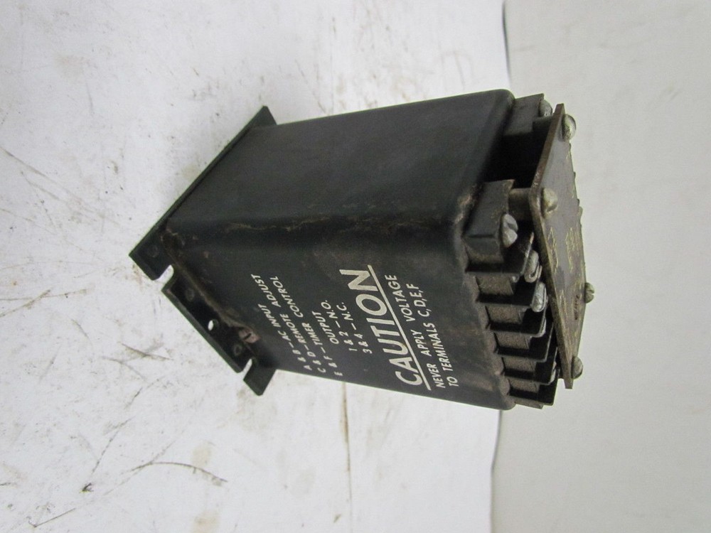 Industrial Solid State Control 1013-1F2B Type 2 .06-5 Range 115V Timer Off delay