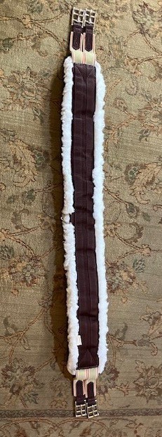 ENGLISH GIRTH AND SADDLE PAD