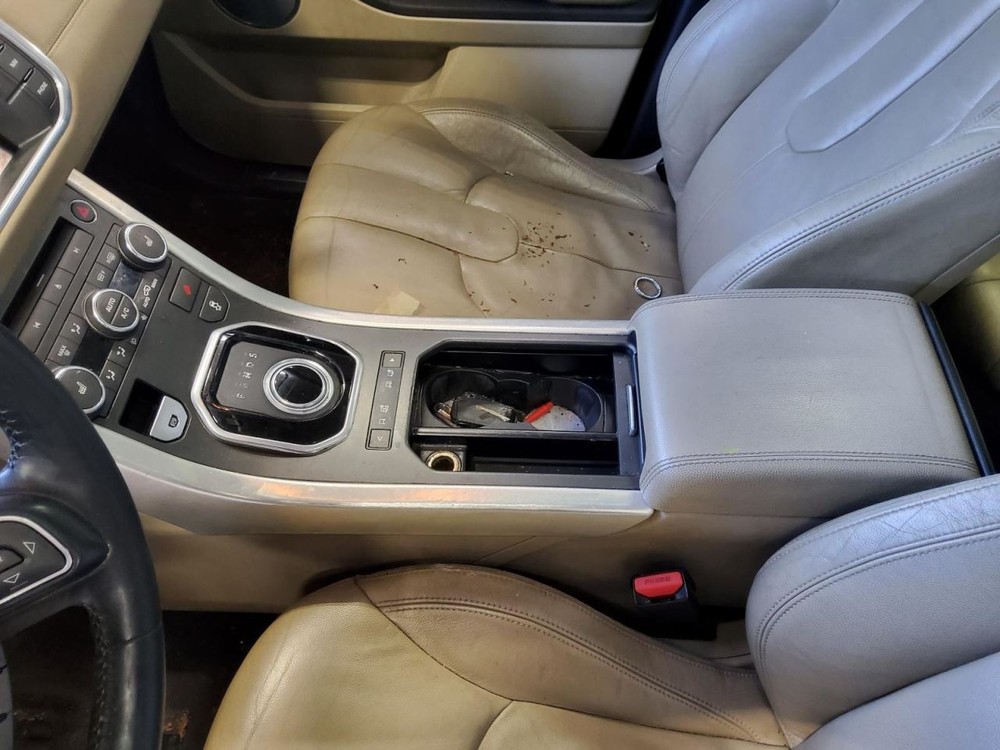 EVOQUE 2013 Battery Tray 575284