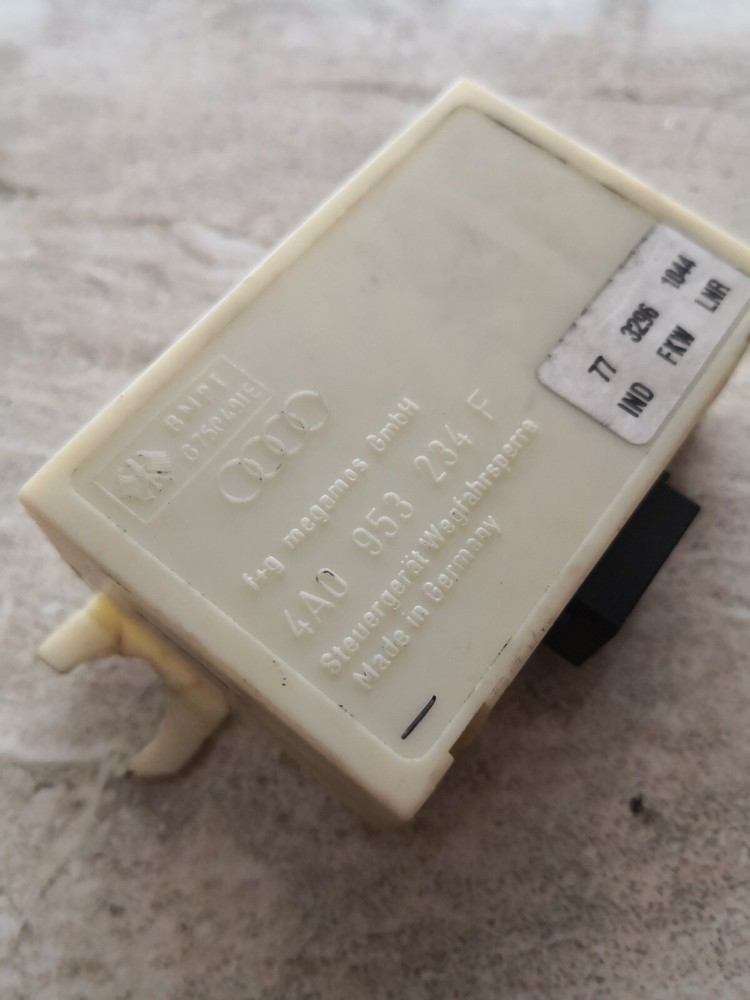Audi A4 1998/Immobilizer  control unit /4A0953234F