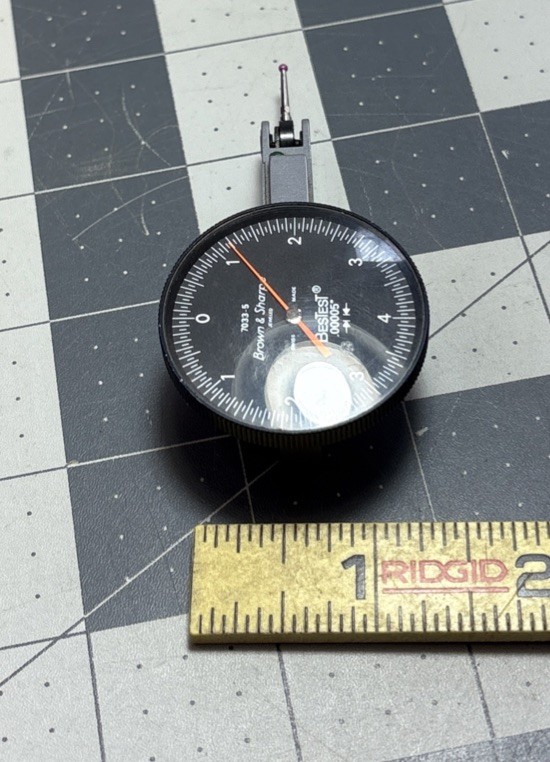 Brown & Sharpe BesTest Dial Indicator .00005” 7033-5 w/ Case Tools USA B&S