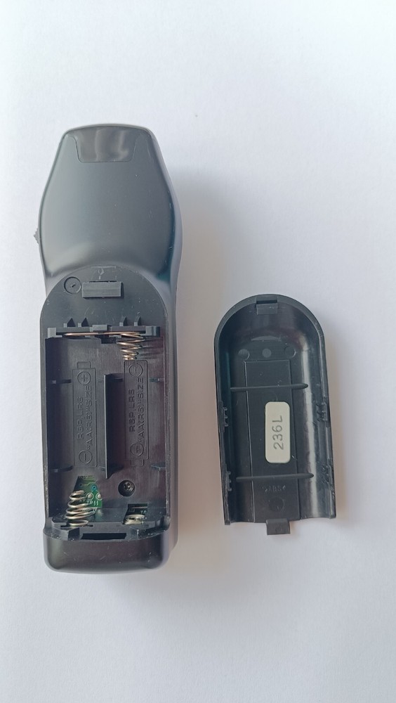 Alpine RUE-4168 Remote Control with mount Very good condition