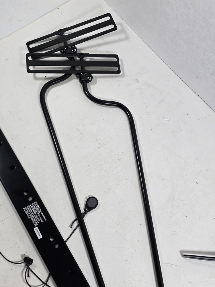 Rocketfish Universal Soundbar Mount for 32–90" TVs Speaker Mounting System