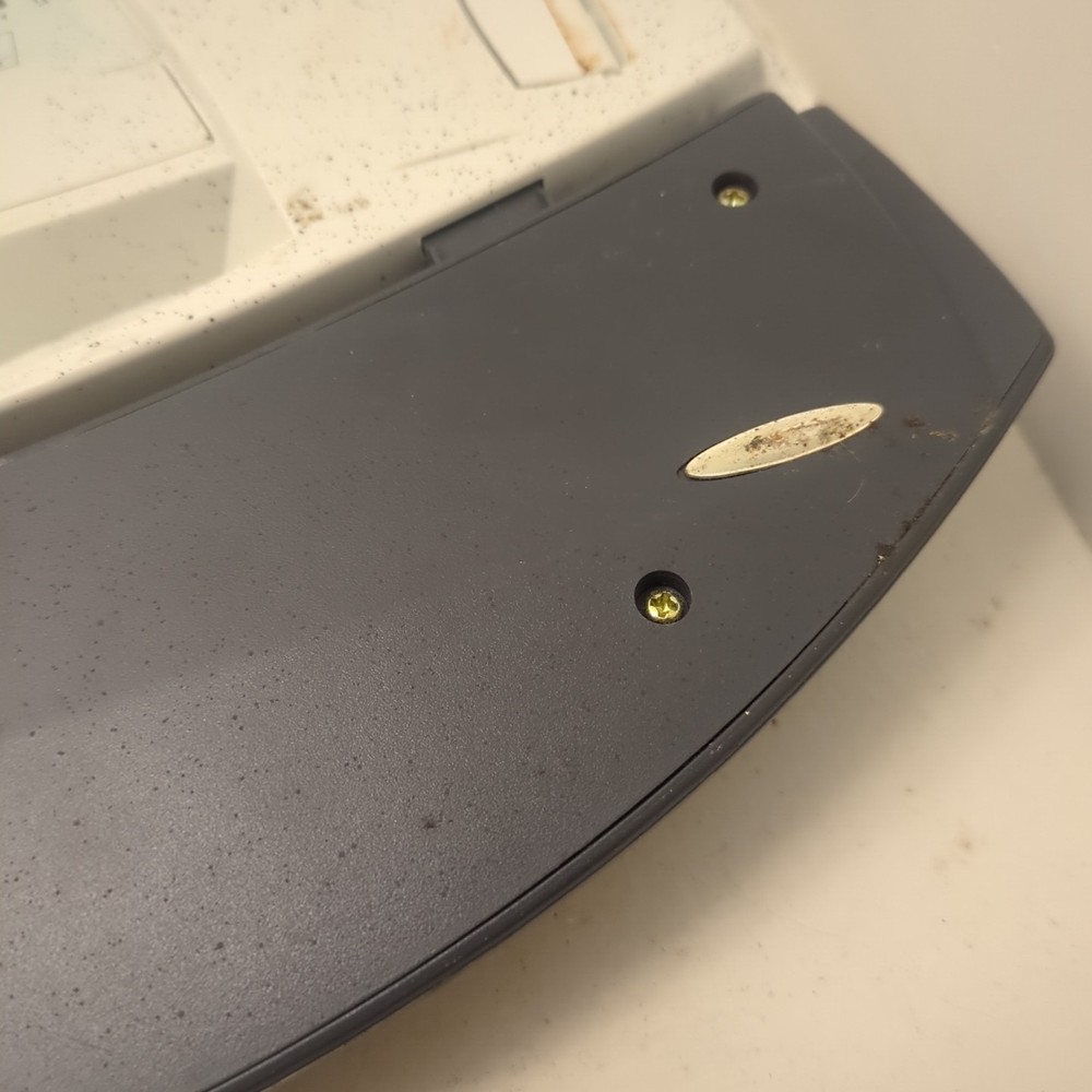 Untested Logitech Cordless Desktop Pro Ergonomic keyboard circa 2000 867038-0100