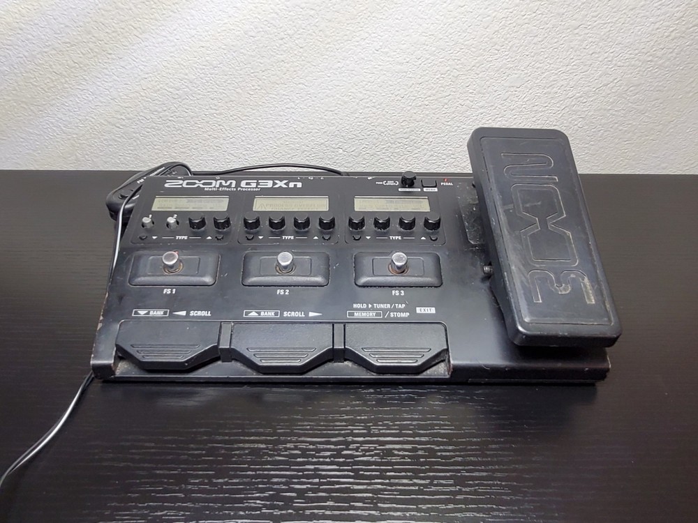 Zoom G3Xn Digital Multi-Effects Processor Pedal for Electric Guitar