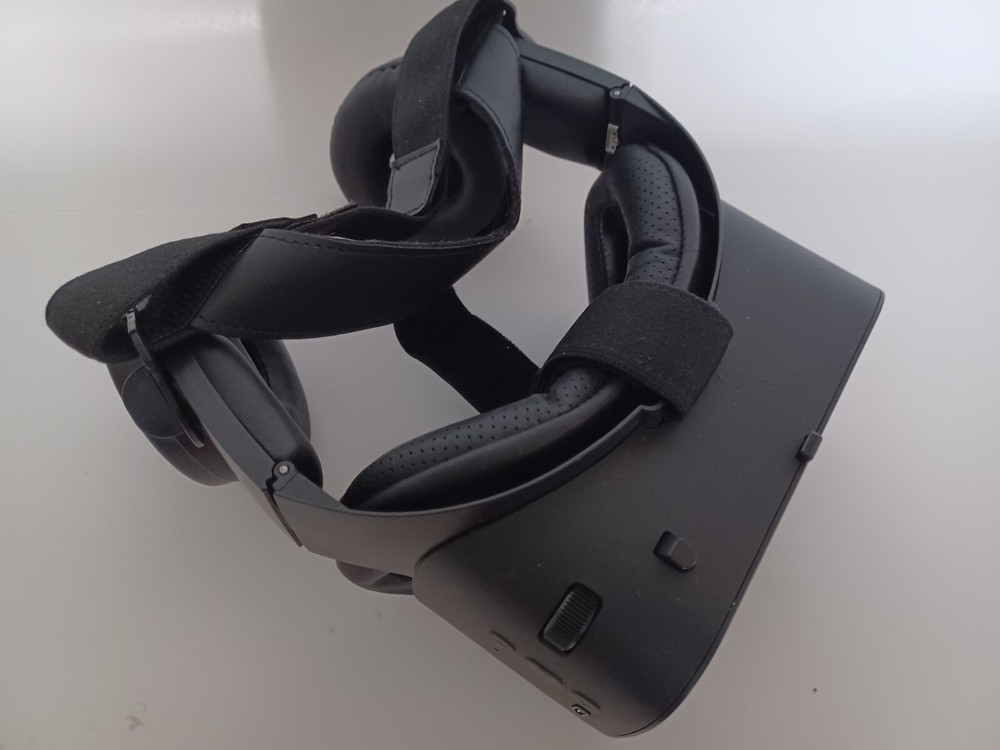 Bobovr Z6 Black Full Screen Adjustable Foldable Wireless Virtual Reality Headset