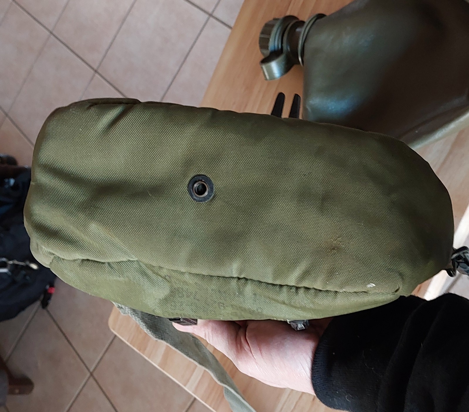 Vietnam Era Early 1968 2QT Canteen Cover w/ matching 1968 Canteen