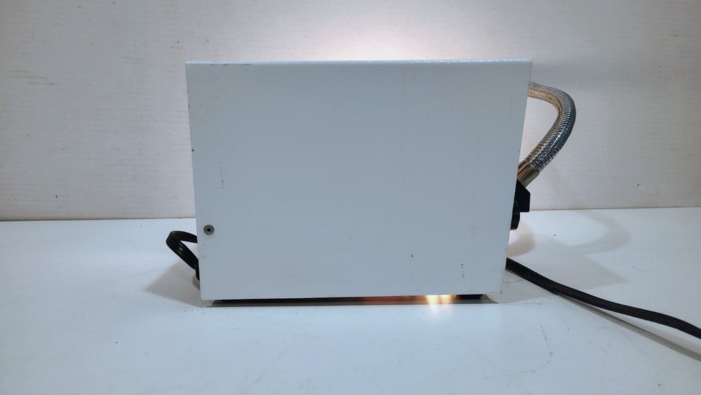 Fiber Optic Illuminator Lite Scope Cold Light Source Generates high-Intensity