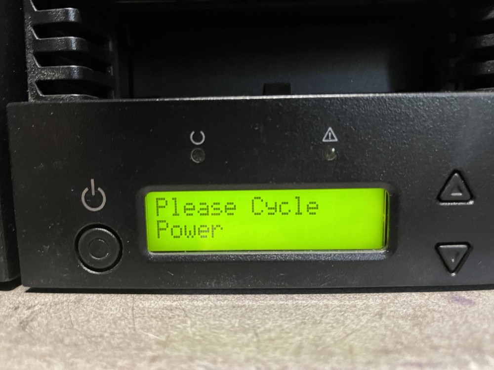 Quantum SuperLoader 3 Tape Autoloader MODEL L700