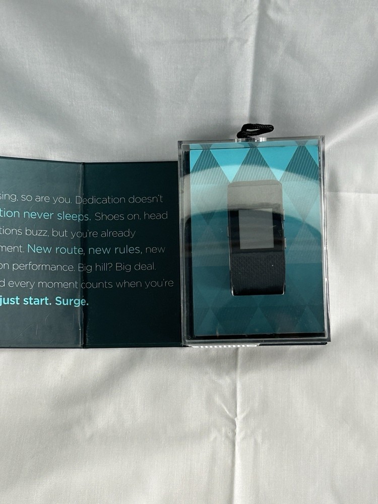 Fitbit Surge GPS Heart Rate Activity Tracker Smartwatch Large Black