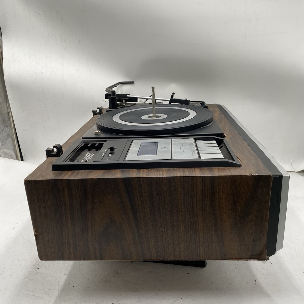 Zenith IS4040 Integrated Stereo System