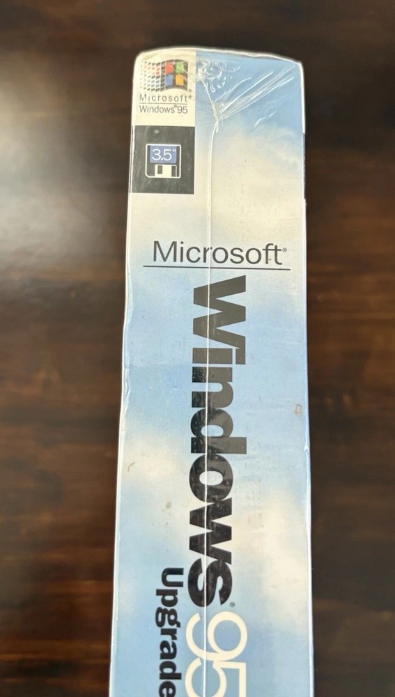 Microsoft Windows 95 Upgrade 3.5” Floppy Version NEW Sealed - Free Ship