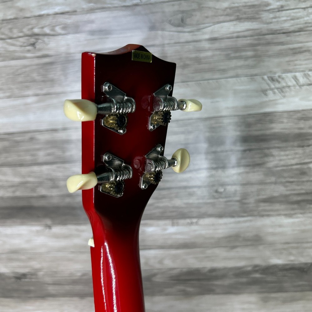Makala Dolphin Ukulele Red MK-SD