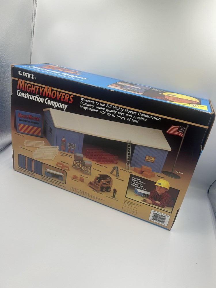 ERTL Mighty Movers Construction Company Playset New