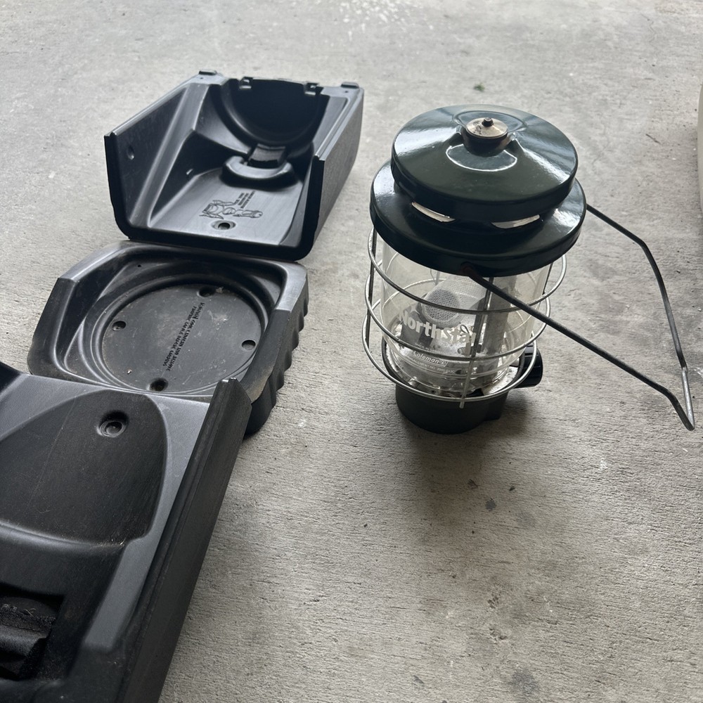 Vintage Coleman Lantern Northstar Globe Propane w/Case Untested