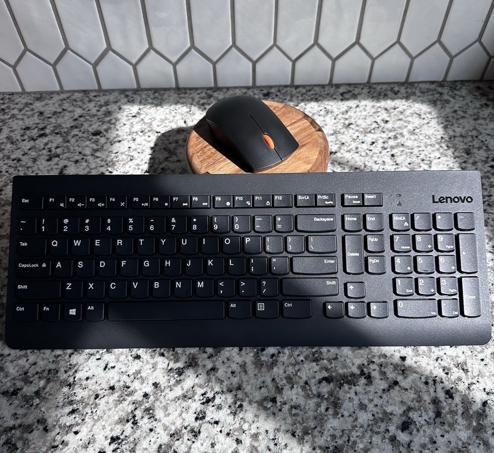 Lenovo Essential Wireless Keyboard & Mouse Combo, Black, QWERTY - missing dongle