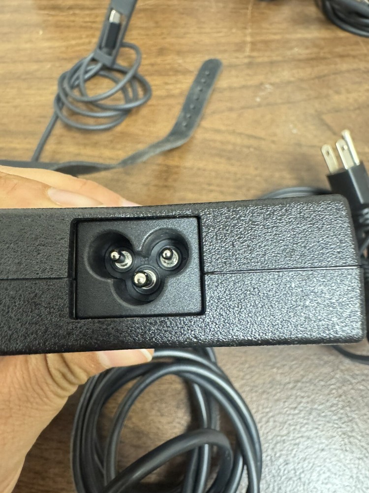 Dell Docking Station D6000 With Power Cord