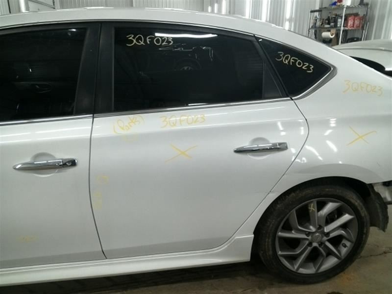 Driver Left Front Spindle/Knuckle Fits 11-25 LEAF 104636069