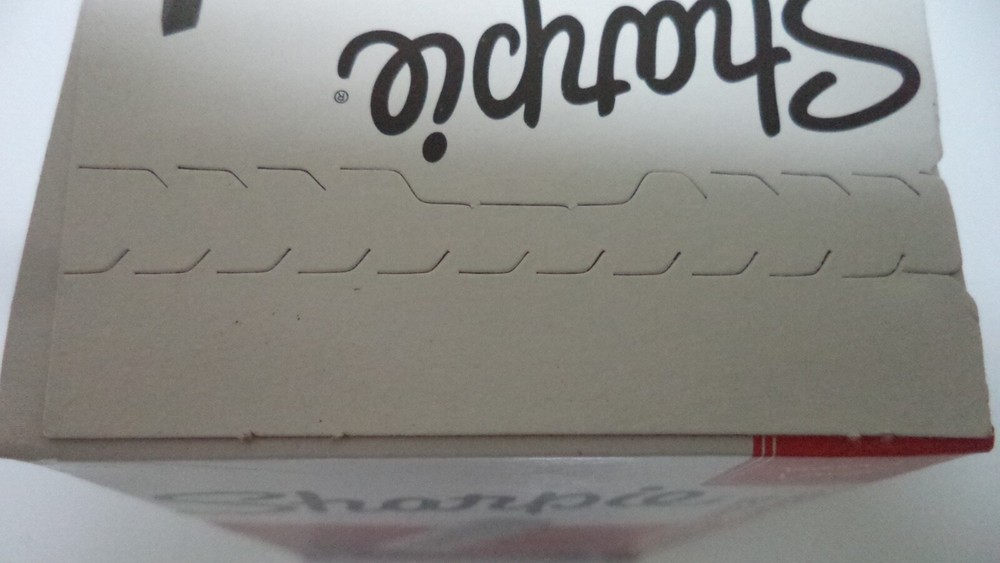 12 Markers Sharpie Chisel Point Black Permanent Markers 38201
