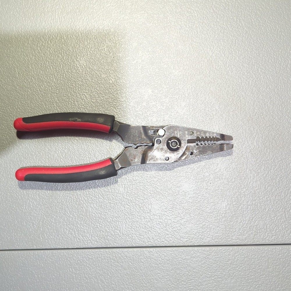 Snap-on PWCS9 9" Wire Stripper / Cutter / Crimper