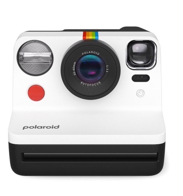 Polaroid Essentials Box: Film Camera with Automatic Focus & Polaroid 600 Format